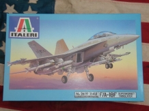 images/productimages/small/F.A-18F Hornet 1;48 Italeri doos.jpg